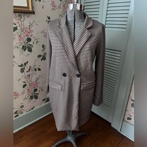 Philosophy Coffee/Tan Long Coat, Houndstooth, Size small, Long Sleeved